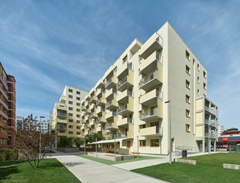 Housing Estate Dr. Natterergasse - 